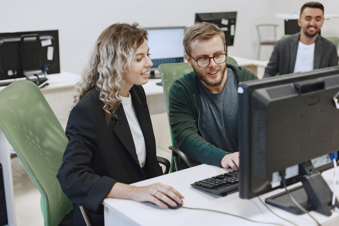 How Schools and Institutions Use the Career E-Sandbox